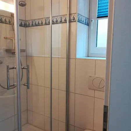 Appartement Ferienwohnung Berolina Mit Ueberdachter Terrasse Wiese 2 Zimmer 2 Baeder 2 Tv Graal-Mueritz