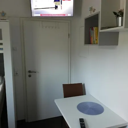 Ferienwohnung Berolina Mit Ueberdachter Terrasse Wiese 2 Zimmer 2 Baeder 2 Tv Graal-Mueritz