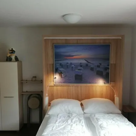 Berolina Mit 2 Baedern Ueberdachter Terrasse Und Wiese アパート