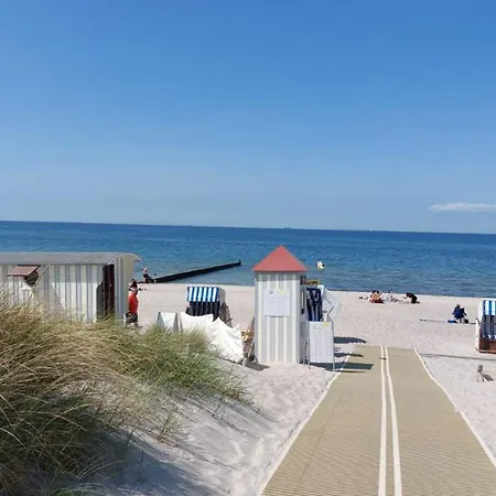 Ferienwohnung Berolina Mit Ueberdachter Terrasse Wiese 2 Zimmer 2 Baeder 2 Tv Appartement Graal-Mueritz