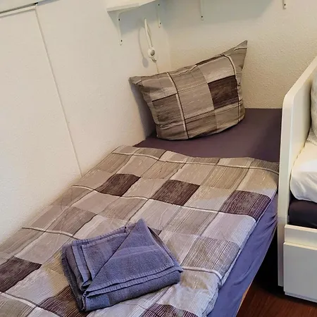 Ferienwohnung Berolina Mit Ueberdachter Terrasse Wiese 2 Zimmer 2 Baeder 2 Tv Appartement Graal-Mueritz
